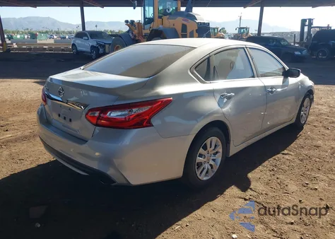 2016 Nissan Altima 2.5/2.5 S/2.5 Sl/2.5 Sr/2.5 Sv из США, поврежденный, VIN 1N4AL3AP7GC247751